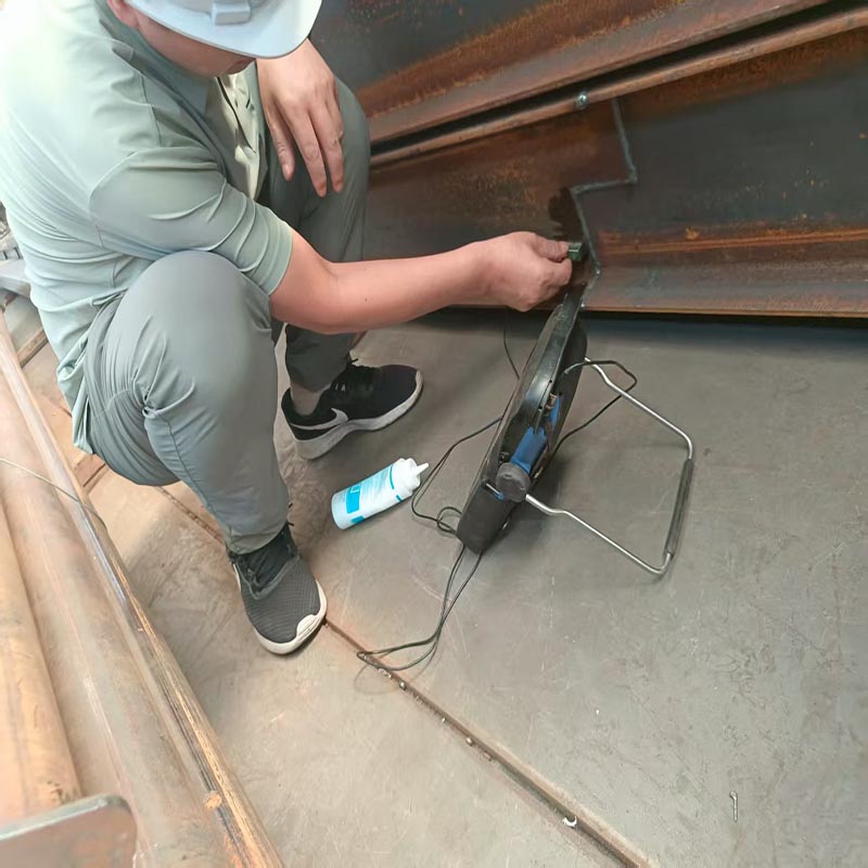 ساختار فولادی لیوویوان با موفقیت آزمایش اولتراسونیک انبارهای ساختار فولادی صادر شده به تایلند را انجام می دهد